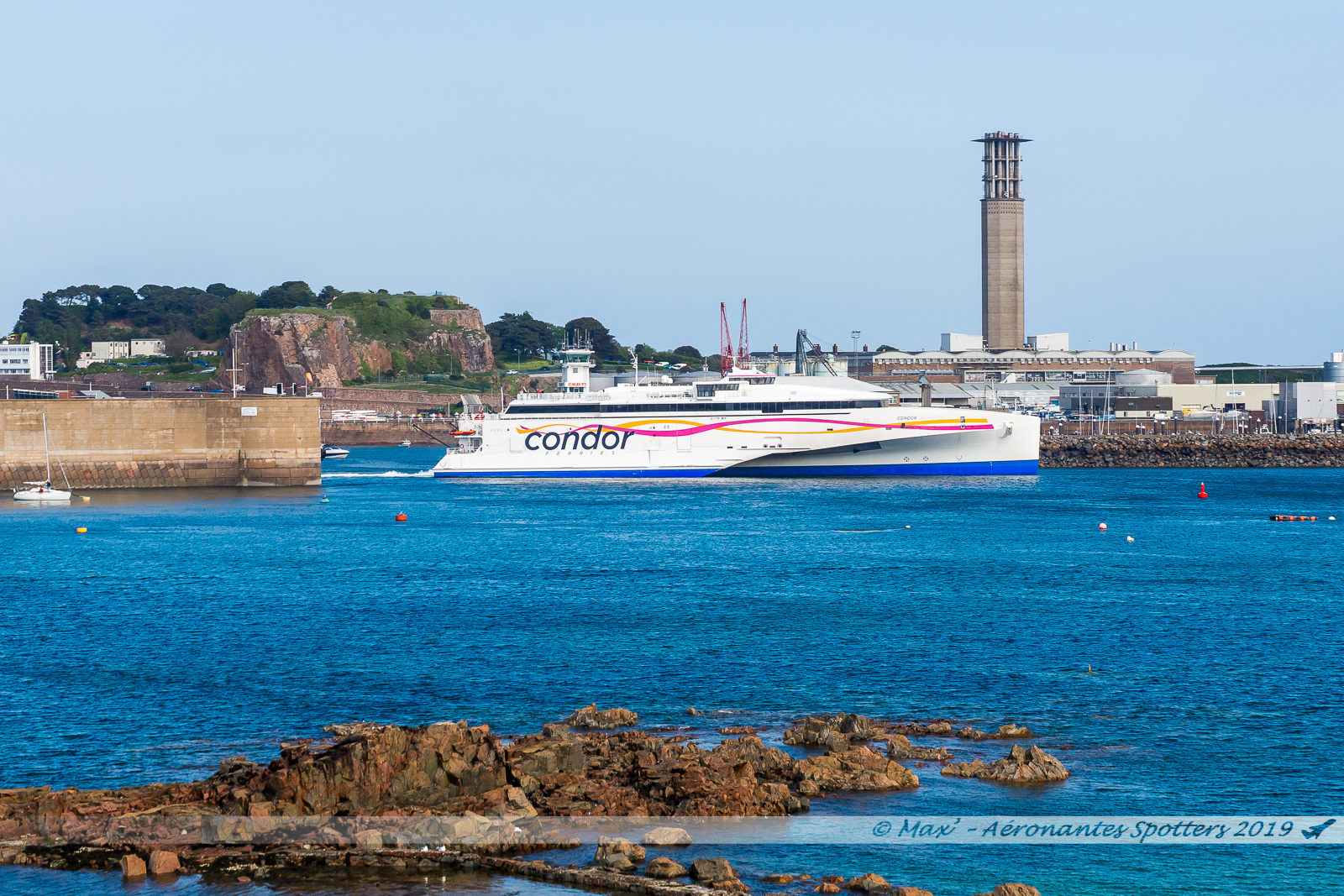Jersey - Saint Helier - Le ferry "Condor Liberation", assurant la liaison entre Jersey, Guernesey et Poole en Angleterre
