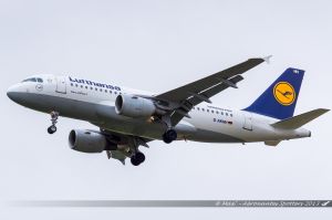 Airbus A319-100 (D-AKNH) Lufthansa