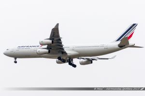 Airbus A340-300 (F-GLZR) Air France