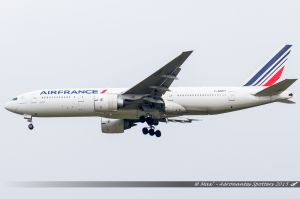 Boeing B777-200ER (F-GSPT) Air France