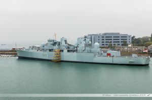 HMS Bristol - D23, Destroyer de la Royal Navy dans le port militaire de Portsmouth