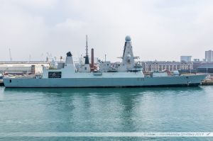 HMS Dragon - D35, Destroyer de défense aérienne de la Royal Navy dans le port militaire de Portsmouth