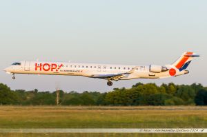Bombardier CRJ1000 (F-HMLN) Hop! Britair