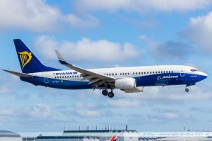 Boeing B737-800 (EI-DCL) Ryanair : 